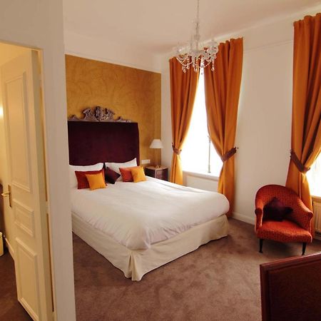 Logis Hotel Les Fuchsias سانت-فاست-لا-هوغ المظهر الخارجي الصورة