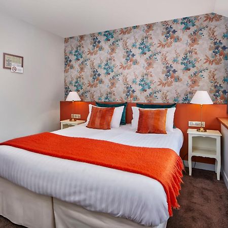 Logis Hotel Les Fuchsias سانت-فاست-لا-هوغ المظهر الخارجي الصورة